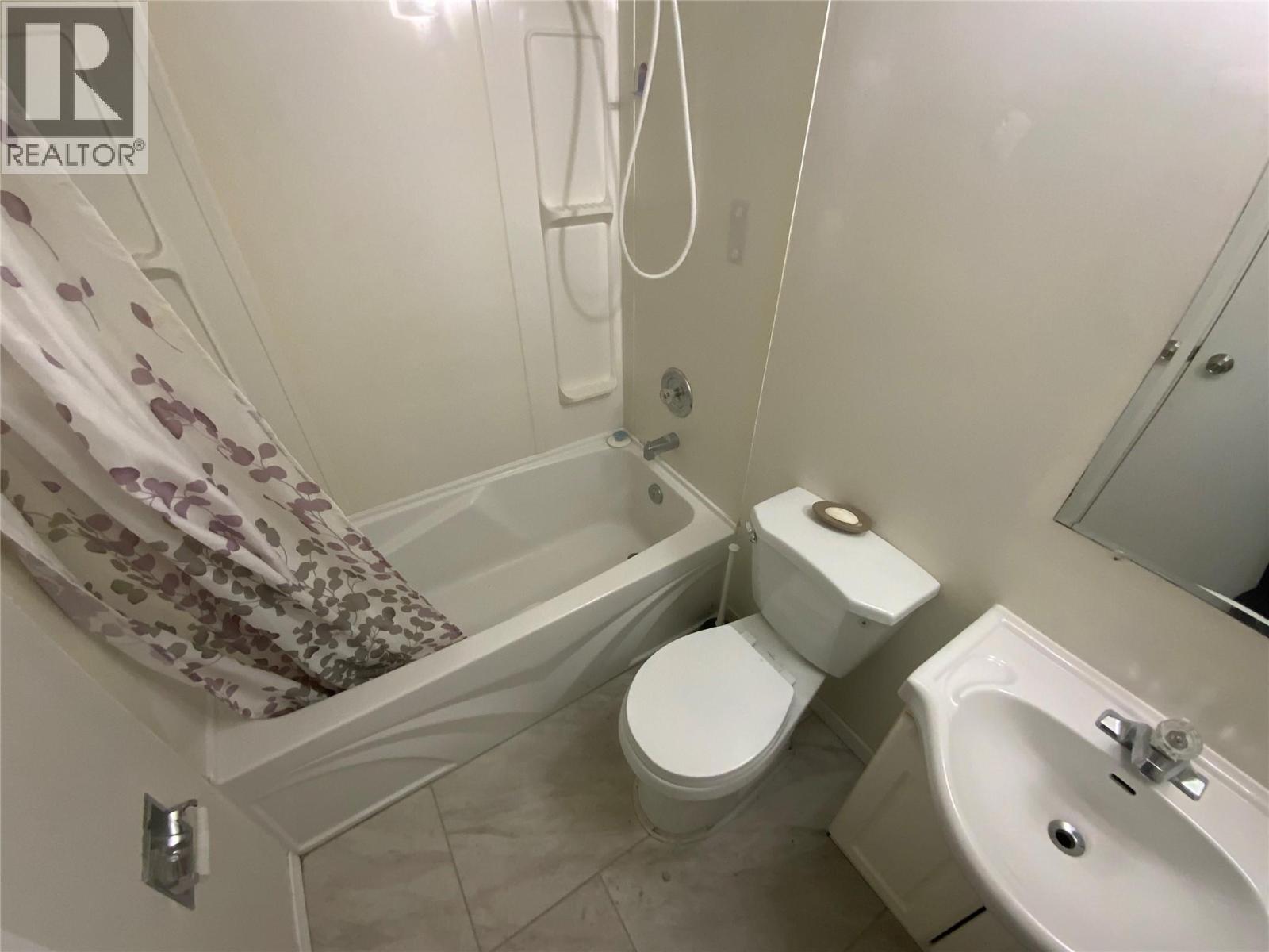  709 CHASE Avenue, Penticton