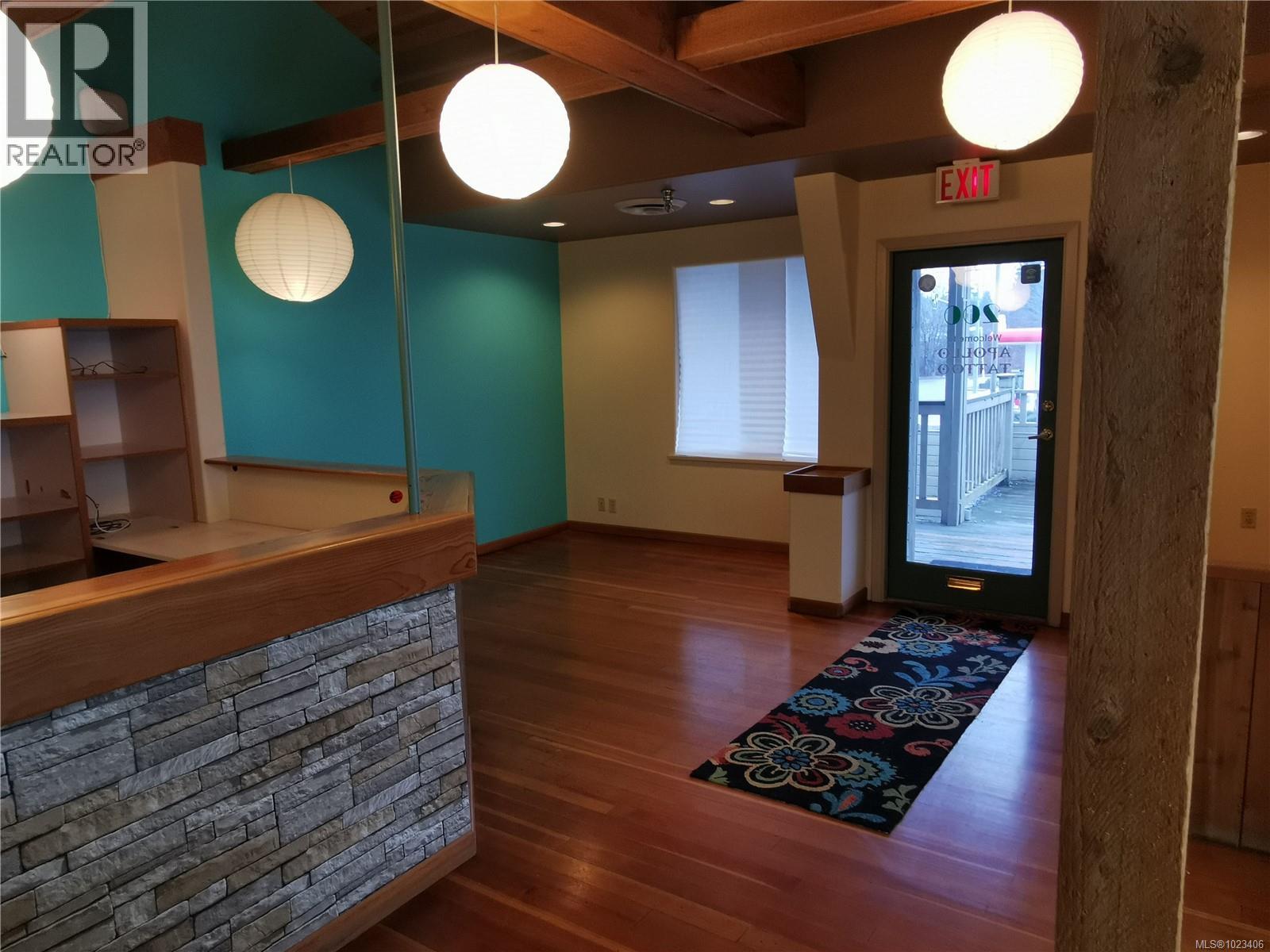 200 2270 Cliffe Avenue - photo 2