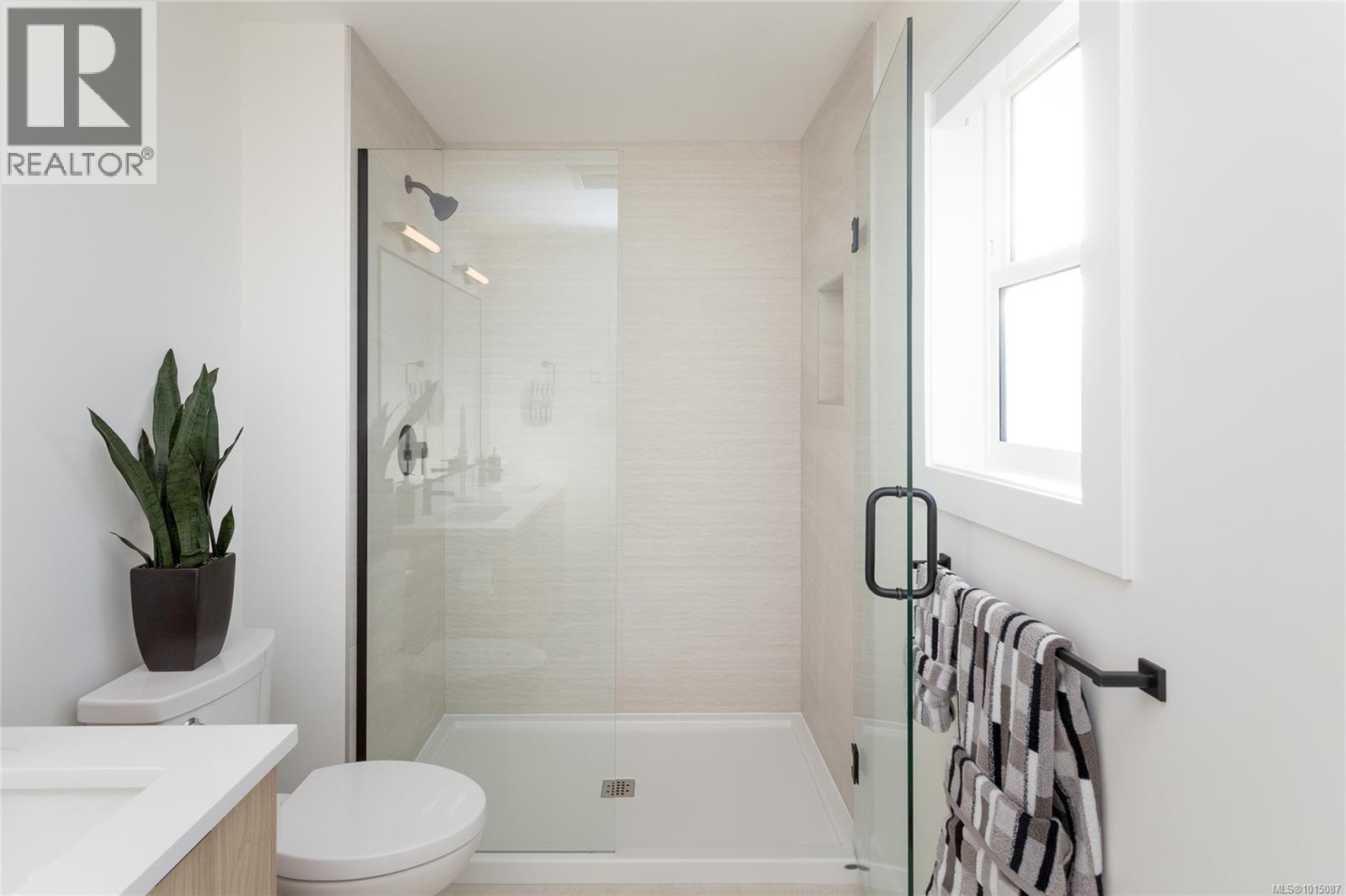  1435 Dolomite Ridge, Langford