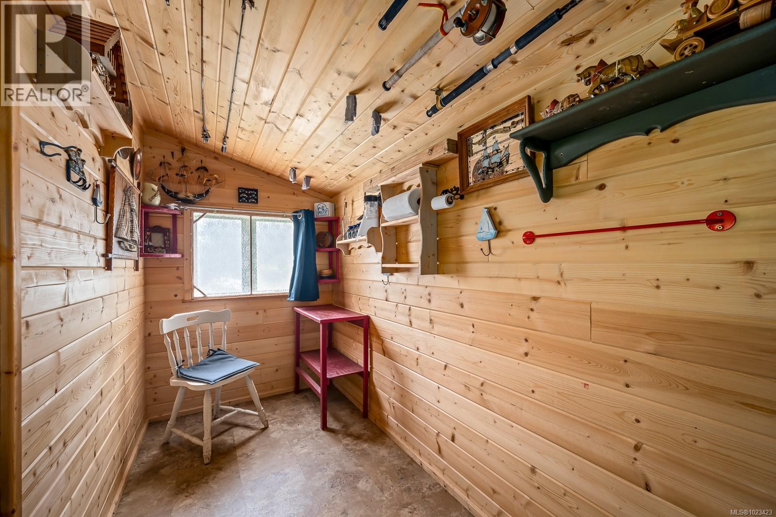 1415 Baikie Rd, Denman Island