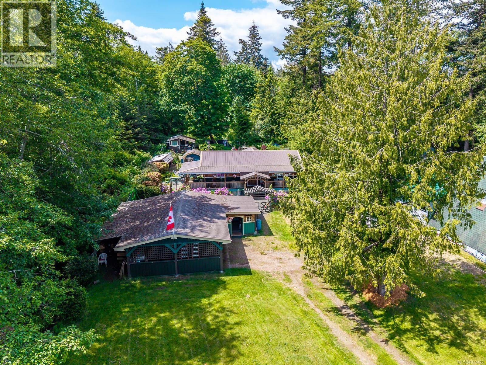 1415 Baikie Rd, Denman Island