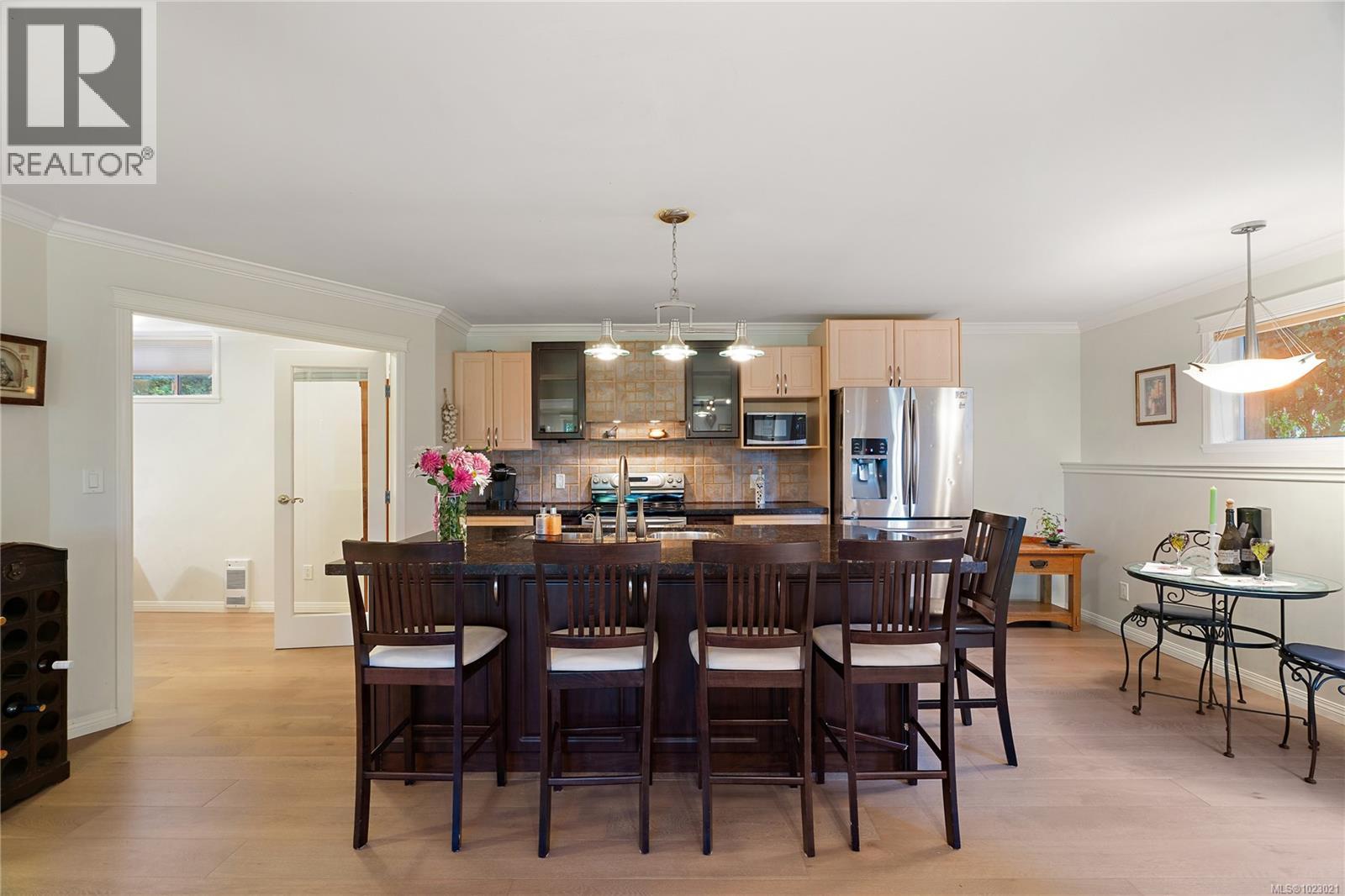 A 6599 Central Saanich Rd, Central Saanich