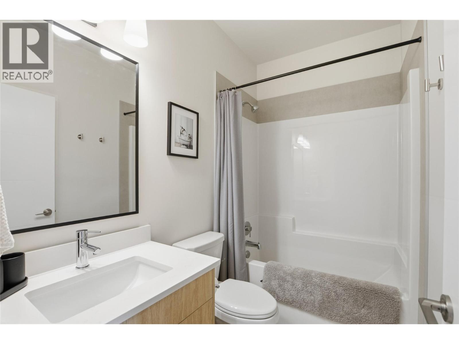 241 Nelson Avenue Unit# 101, Penticton