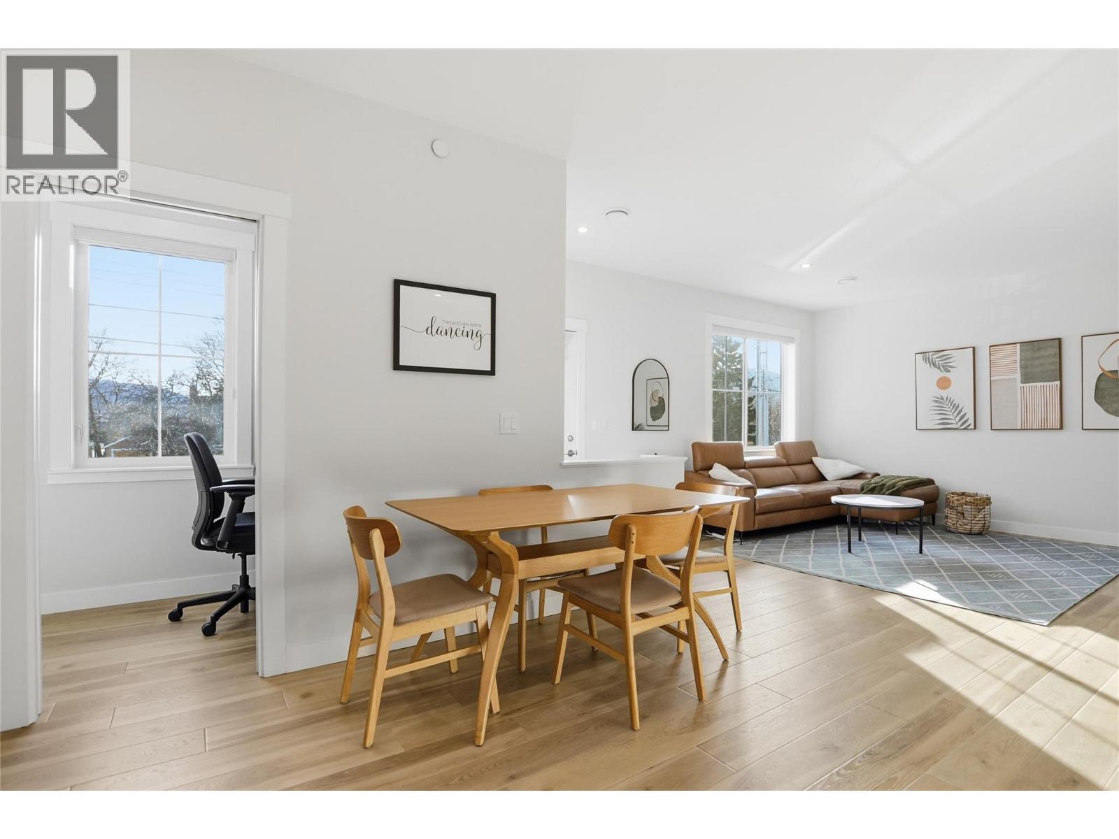 241 Nelson Avenue Unit# 101, Penticton