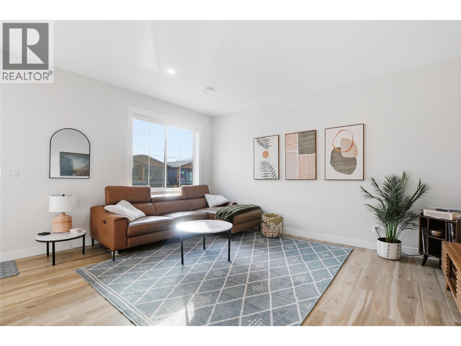 241 Nelson Avenue Unit# 101, Penticton