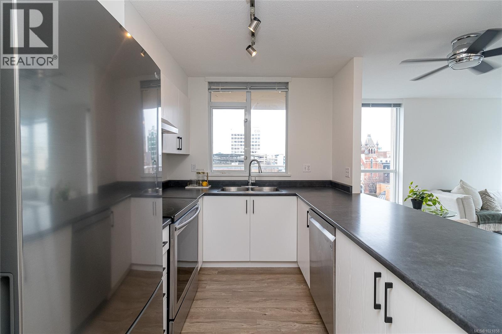 711 835 View Street, Victoria