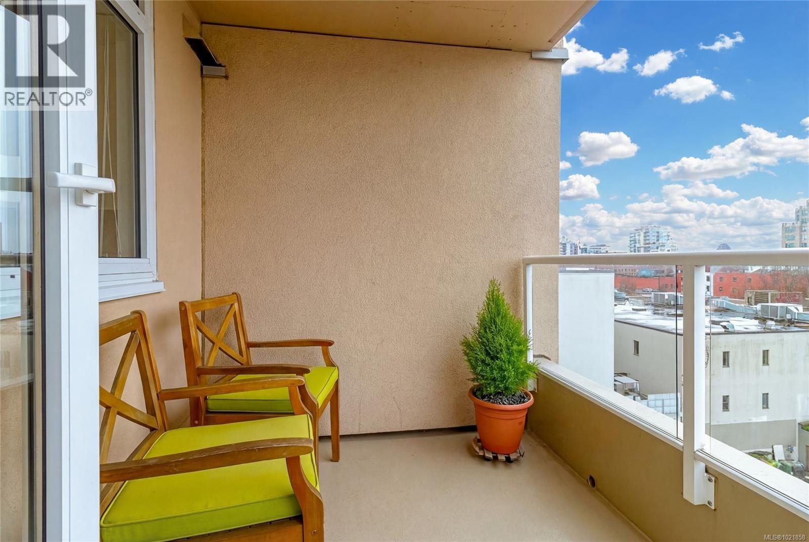 711 835 View Street, Victoria