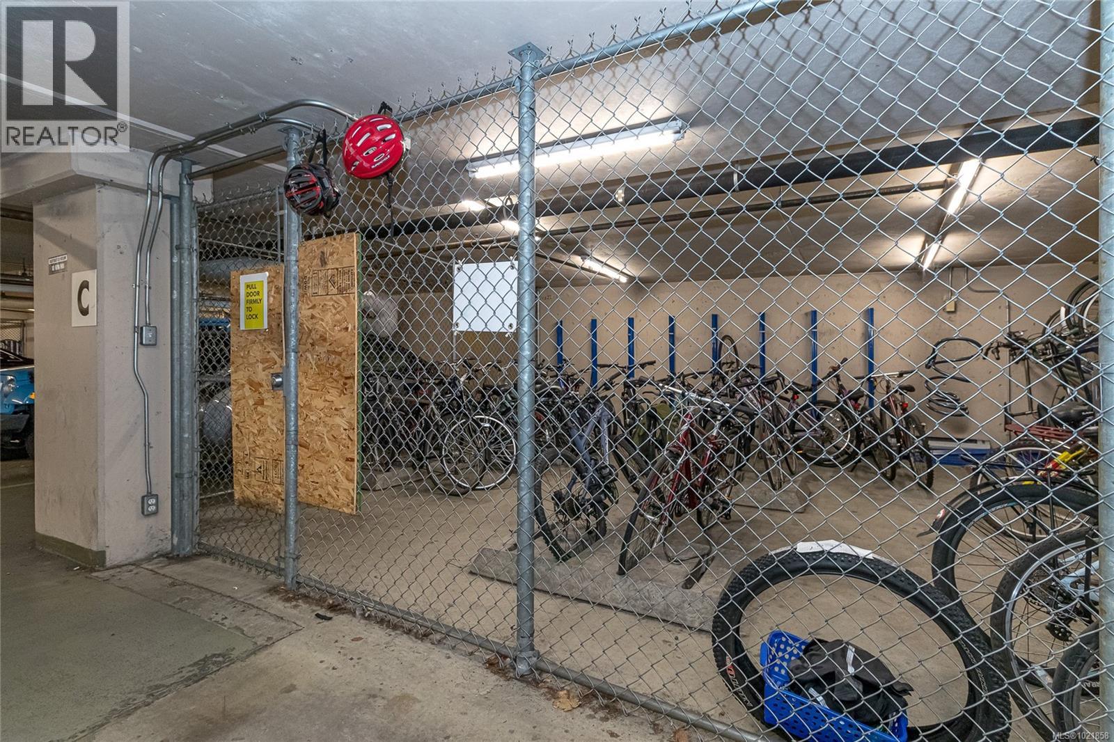 711 835 View Street, Victoria