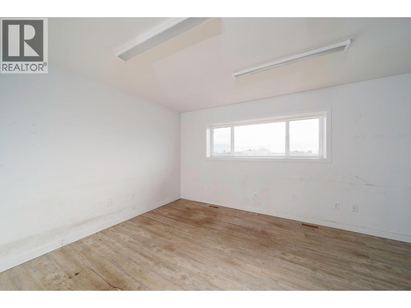  984 Laurel Avenue, Kelowna