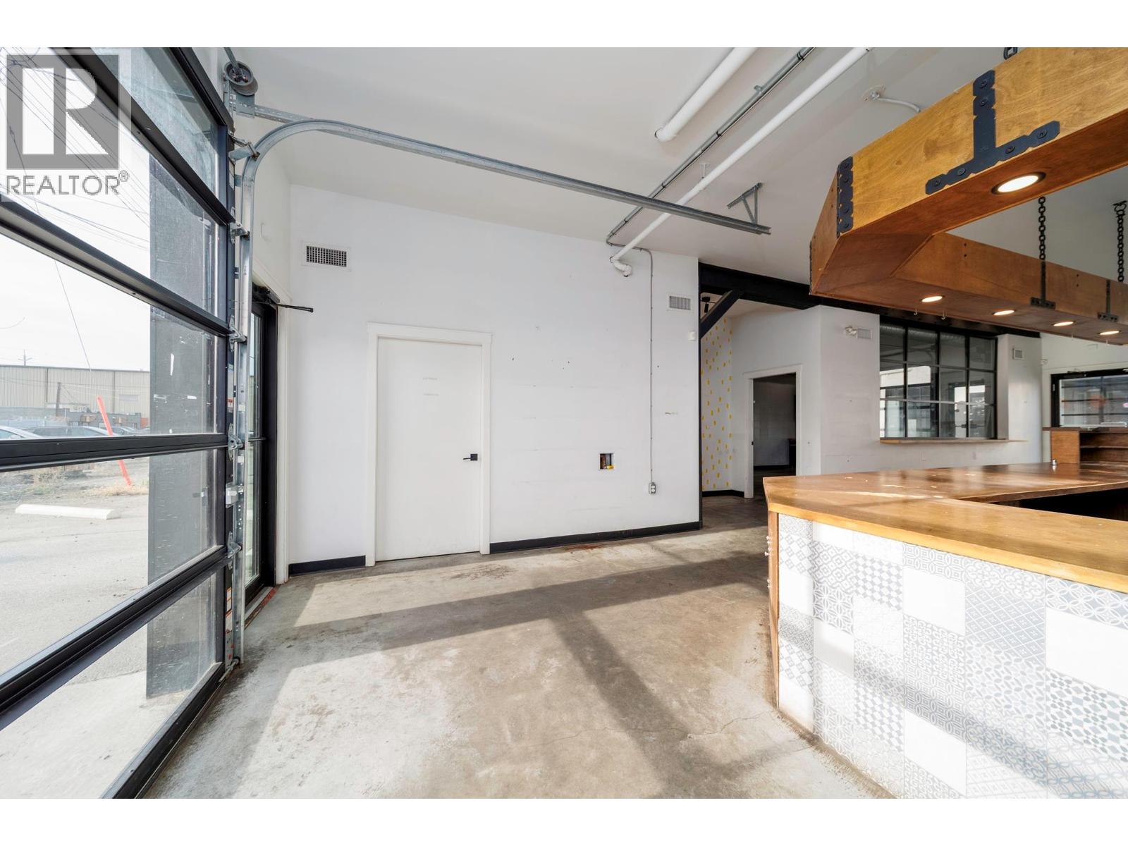  984 Laurel Avenue, Kelowna