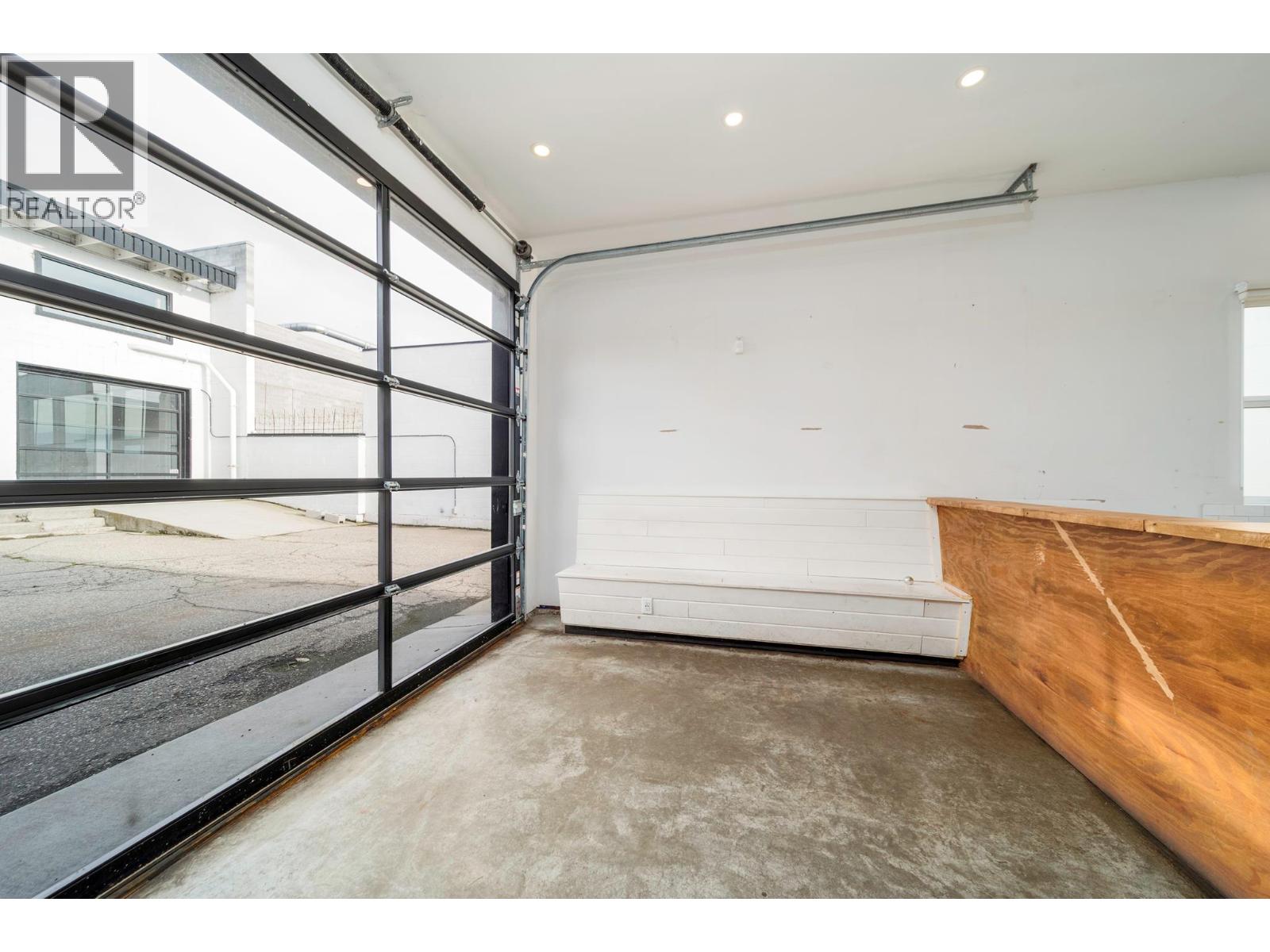  984 Laurel Avenue, Kelowna