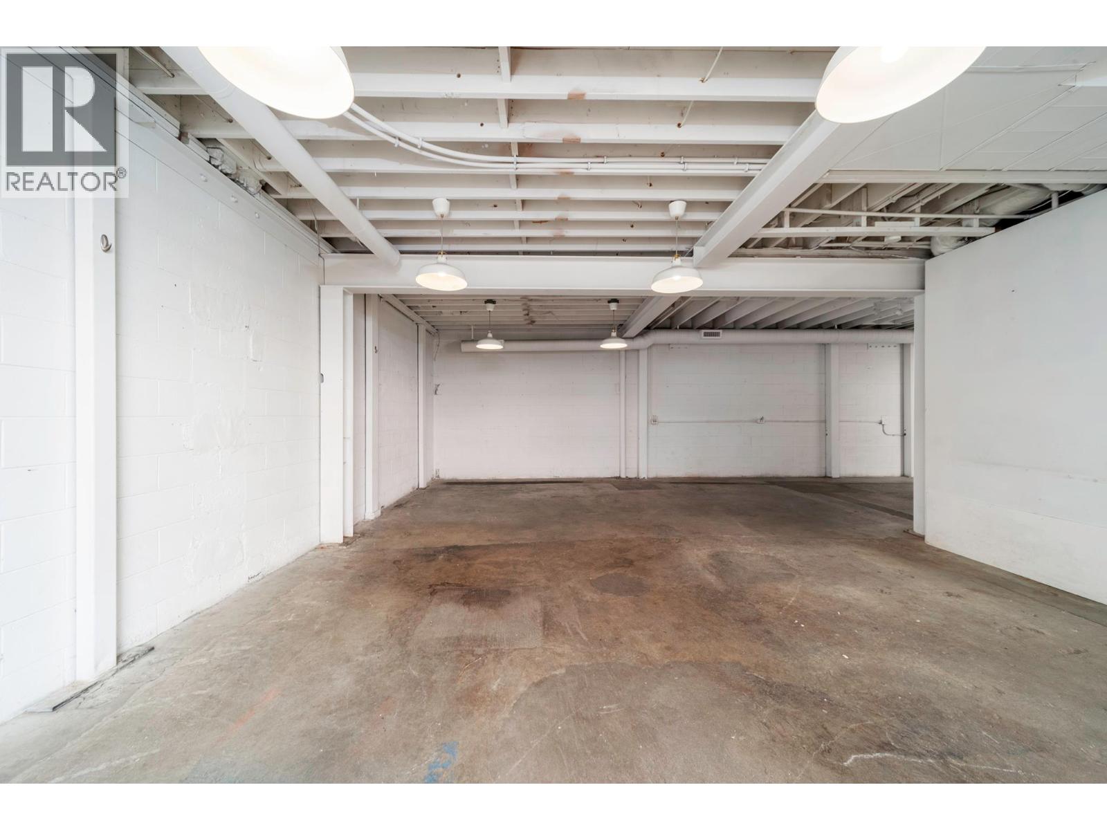  984 Laurel Avenue, Kelowna