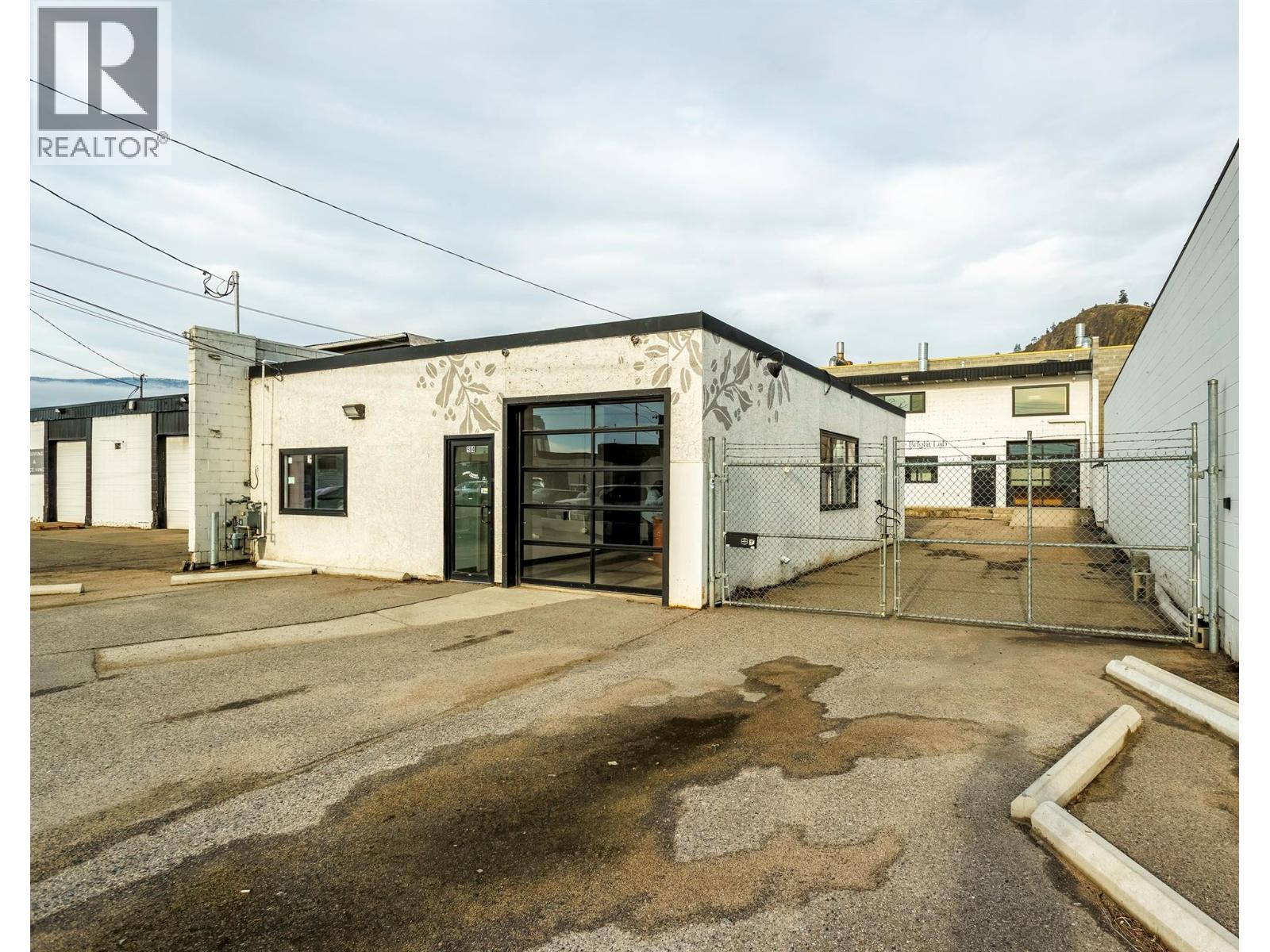  984 Laurel Avenue, Kelowna