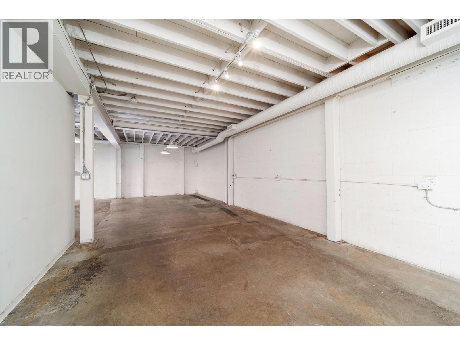  984 Laurel Avenue, Kelowna