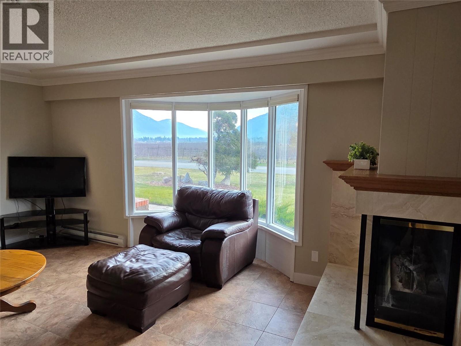  2546 Upper Bench Road, Keremeos