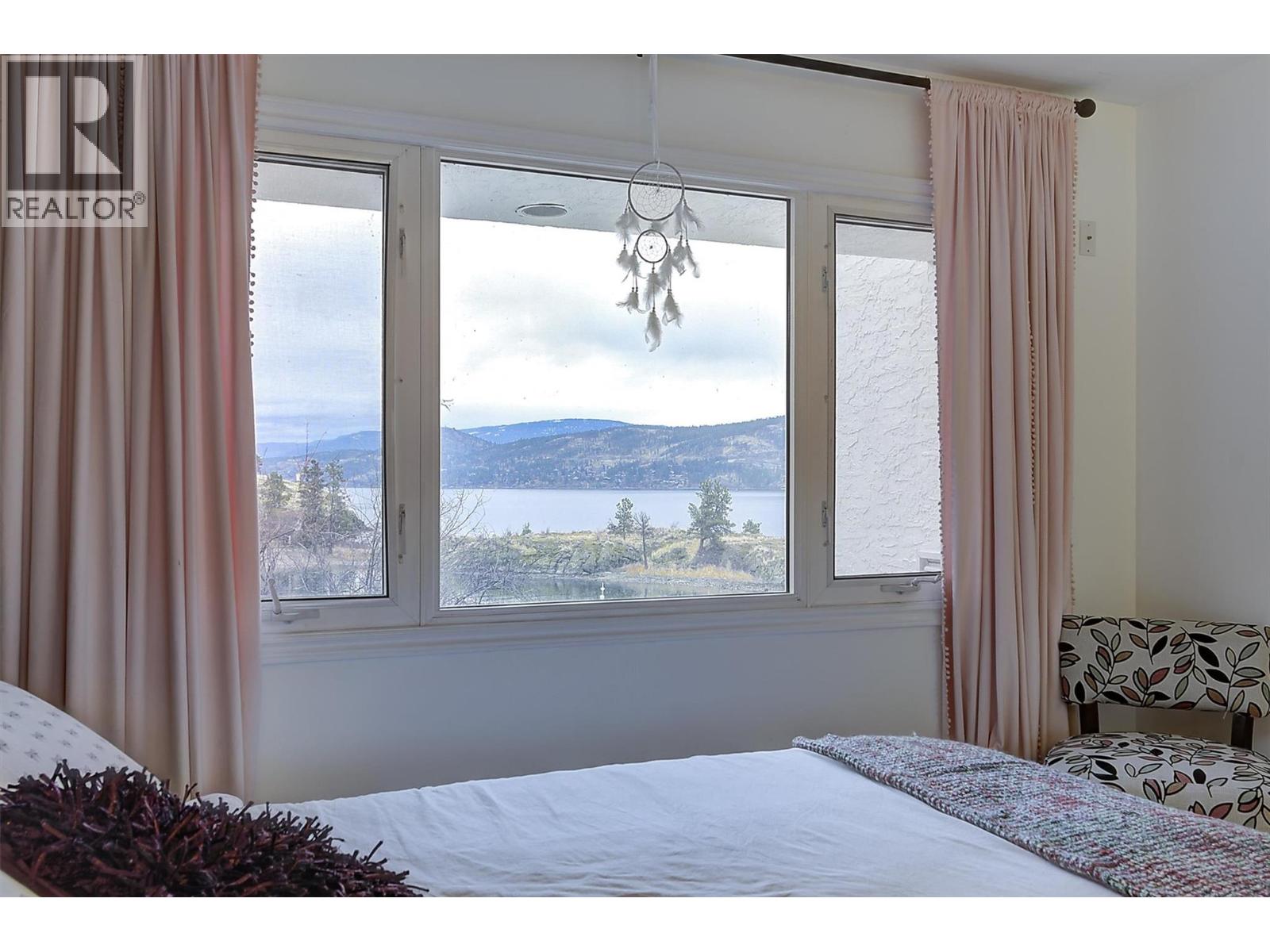  15 Traders Cove Road, Kelowna
