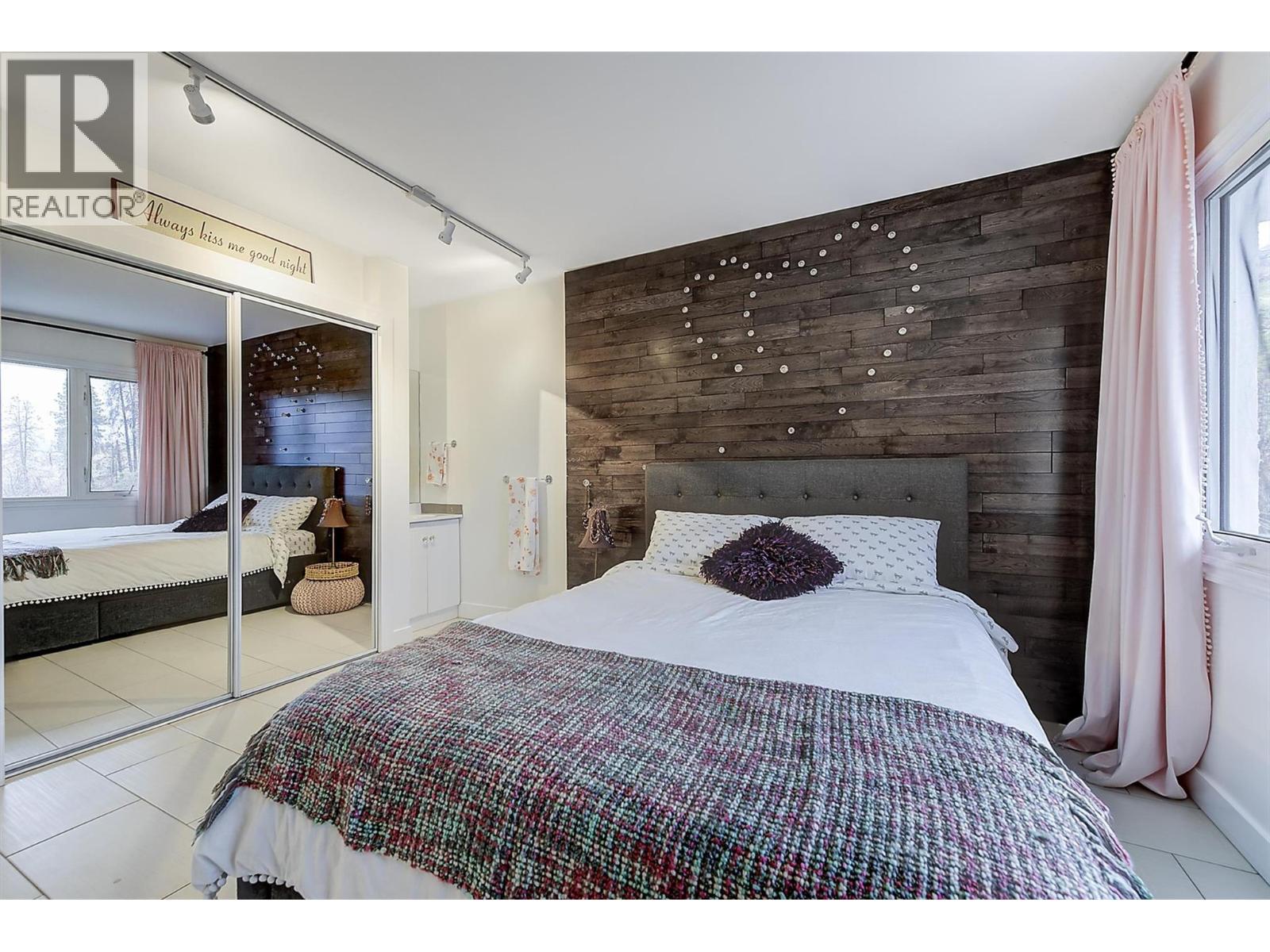  15 Traders Cove Road, Kelowna