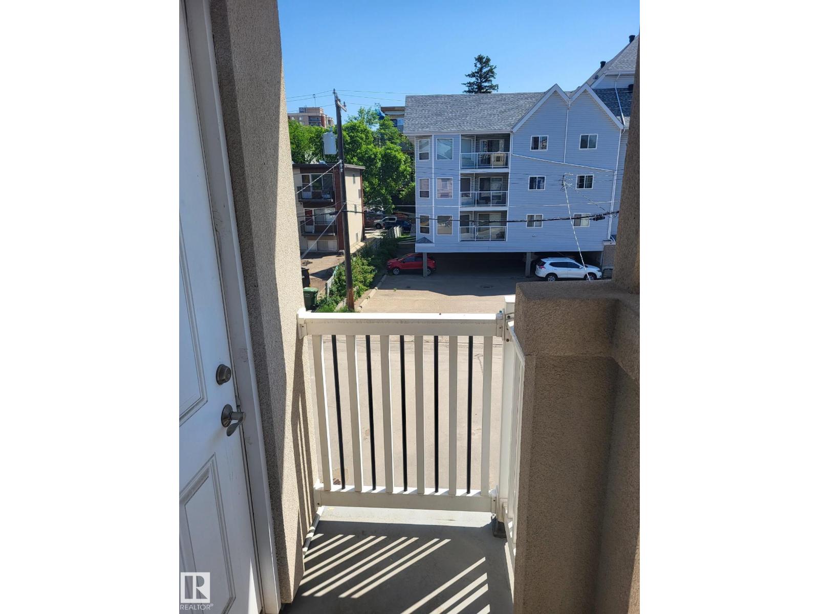 8607 108A ST NW, Edmonton