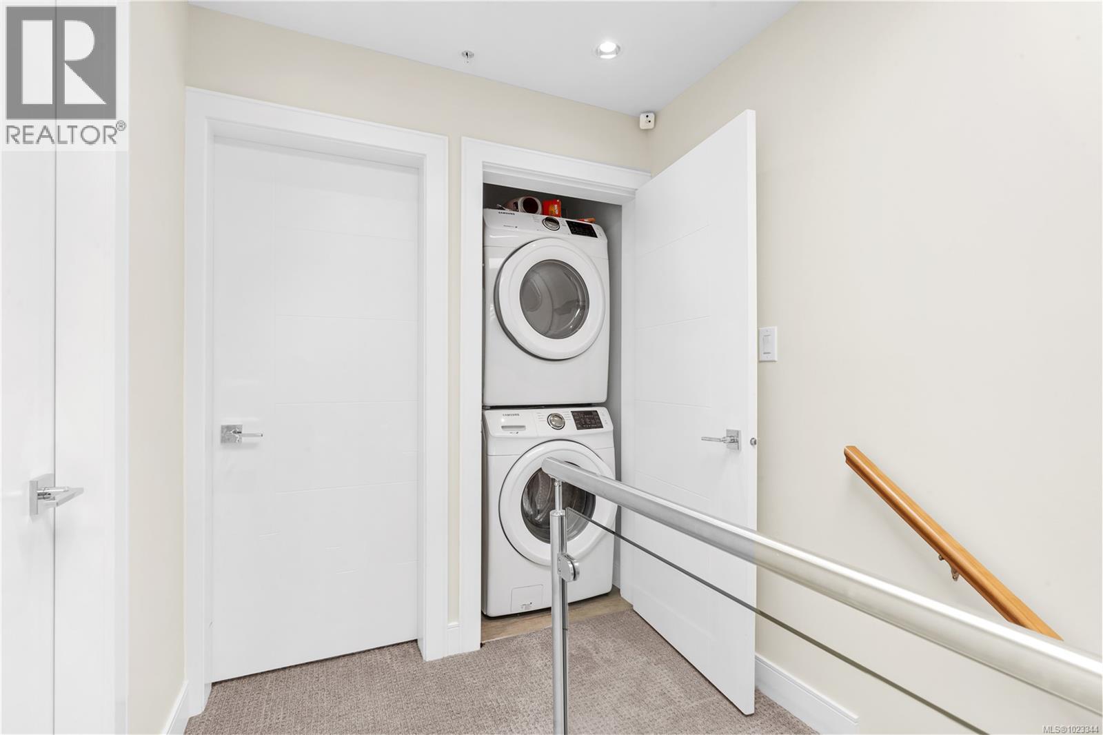 153 300 Phelps Avenue, Langford