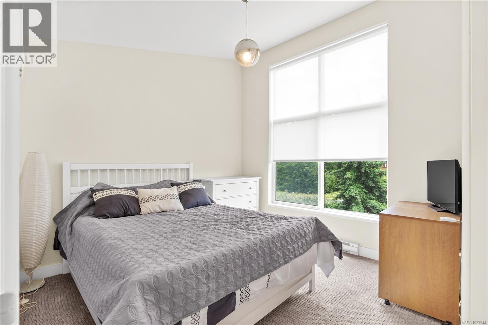 153 300 Phelps Avenue, Langford