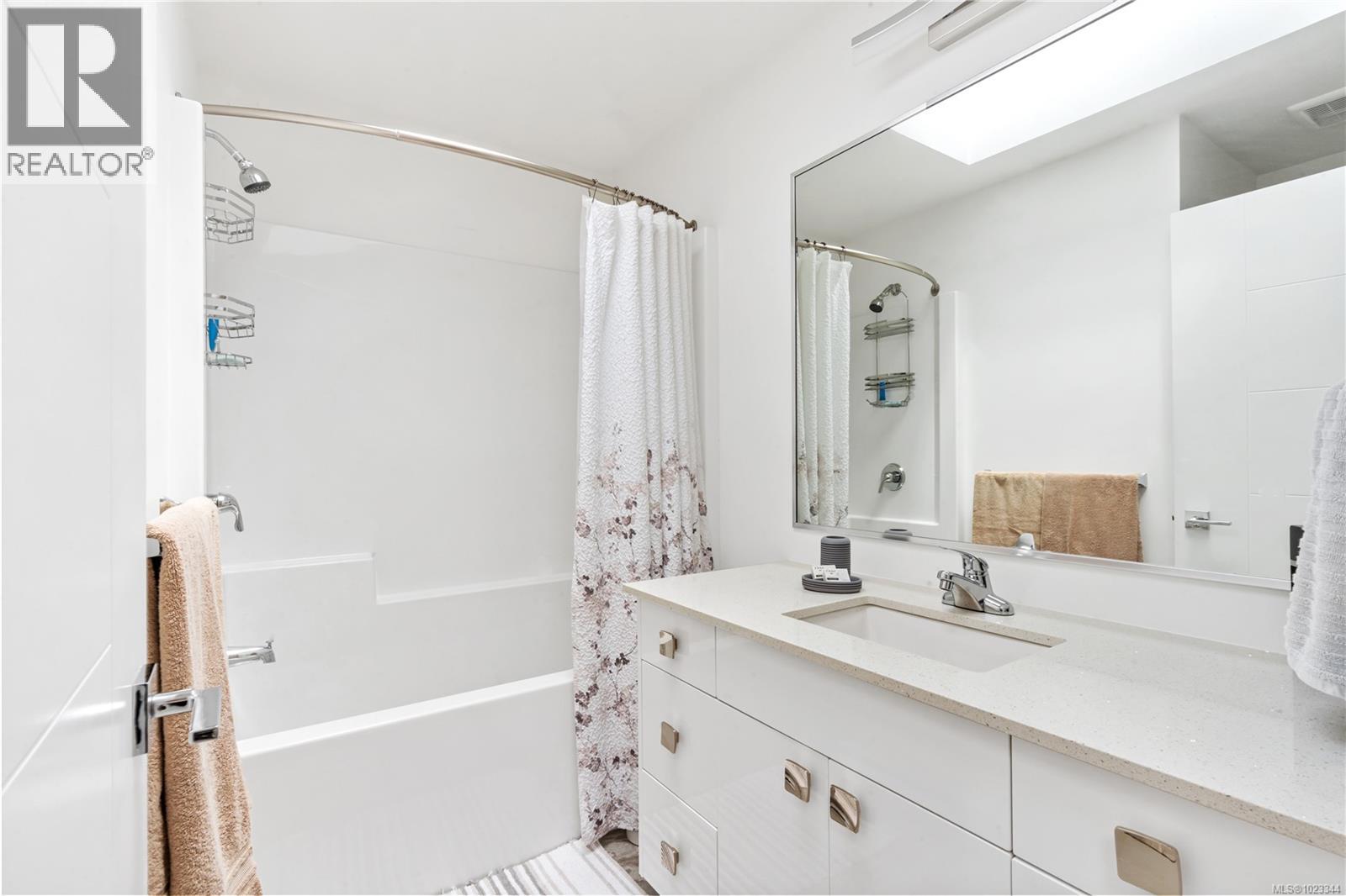 153 300 Phelps Avenue, Langford