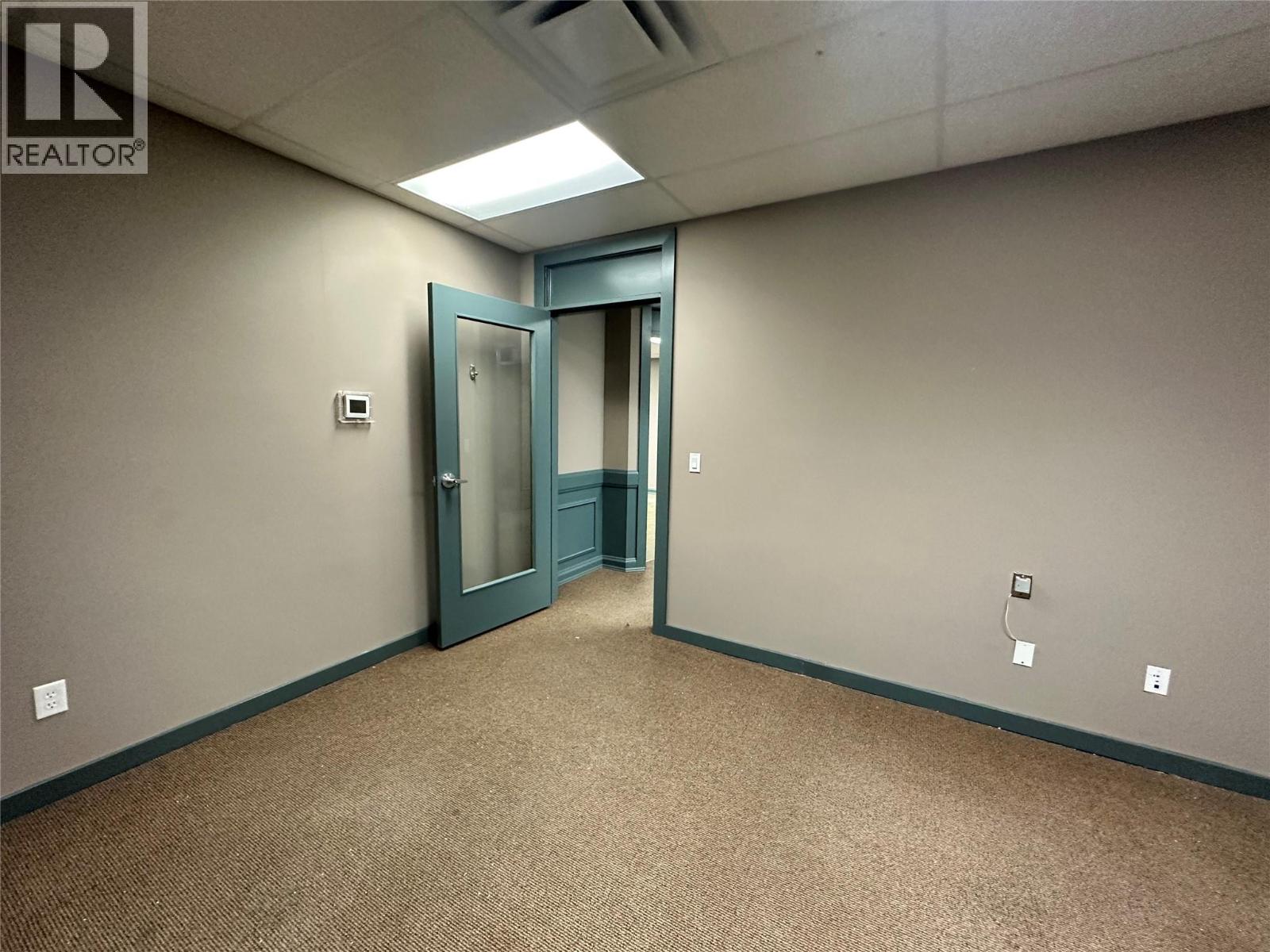 101 1460 Pandosy Street, Kelowna