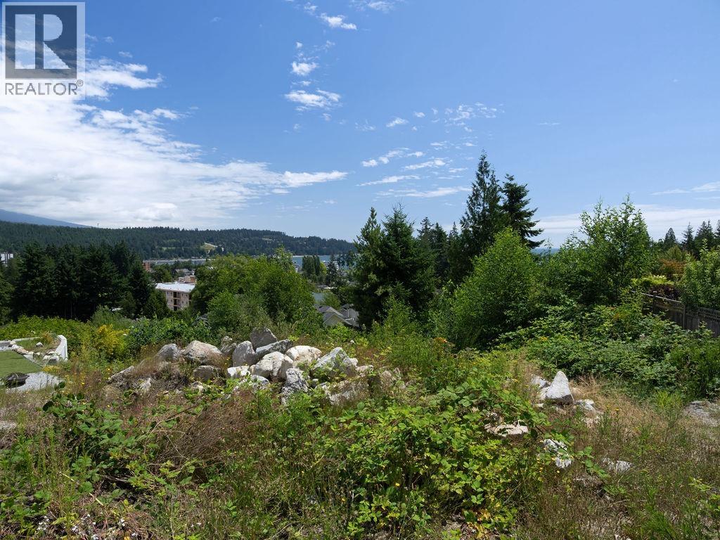 5618 DUNGENESS PLACE, Sechelt