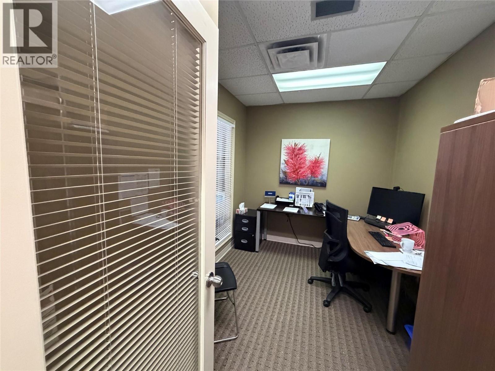 202 1460 Pandosy Street, Kelowna