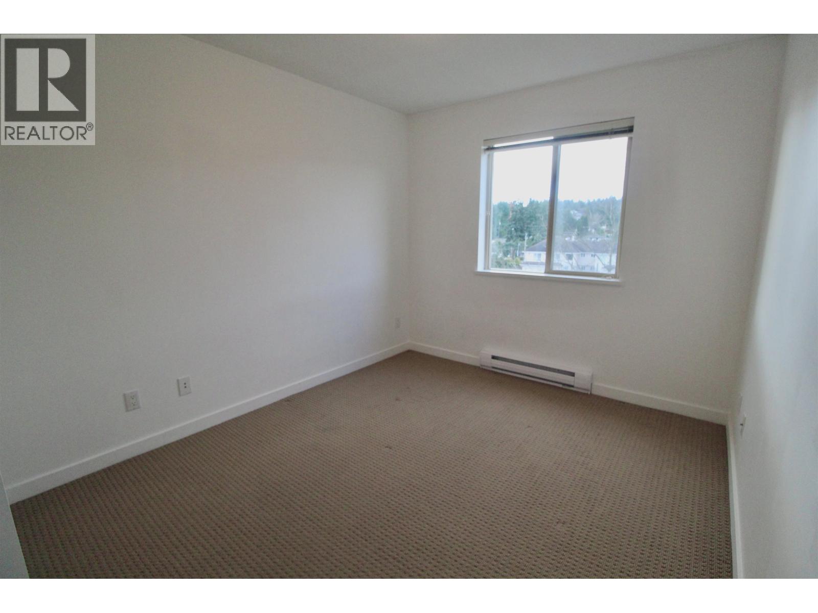 308 5631 INLET AVENUE, Sechelt