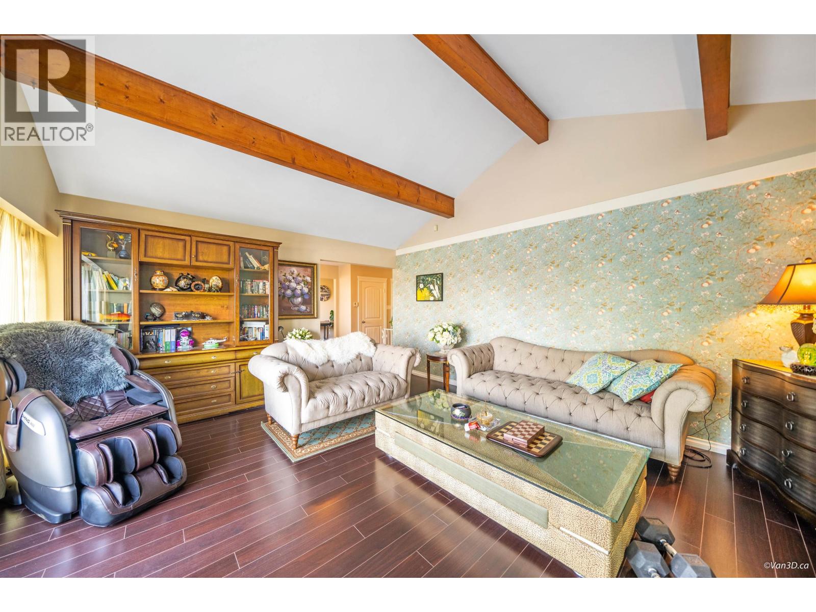 5681 SARDIS CRESCENT, Burnaby