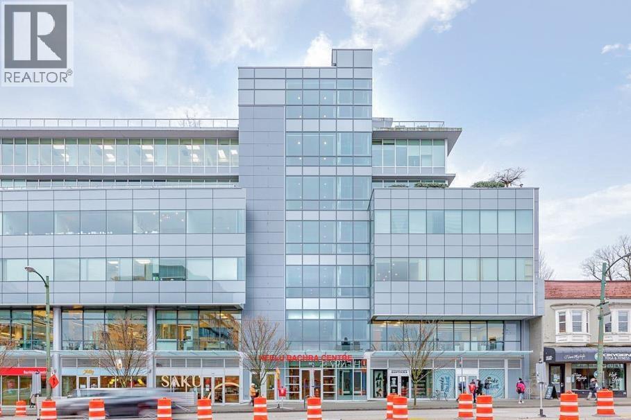 Office in Vancouver - Image 17