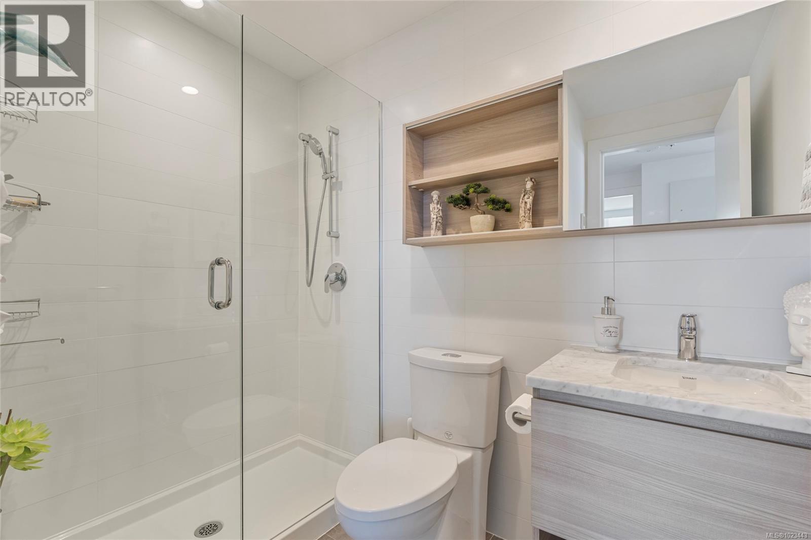 1203 60 Saghalie Road, Victoria