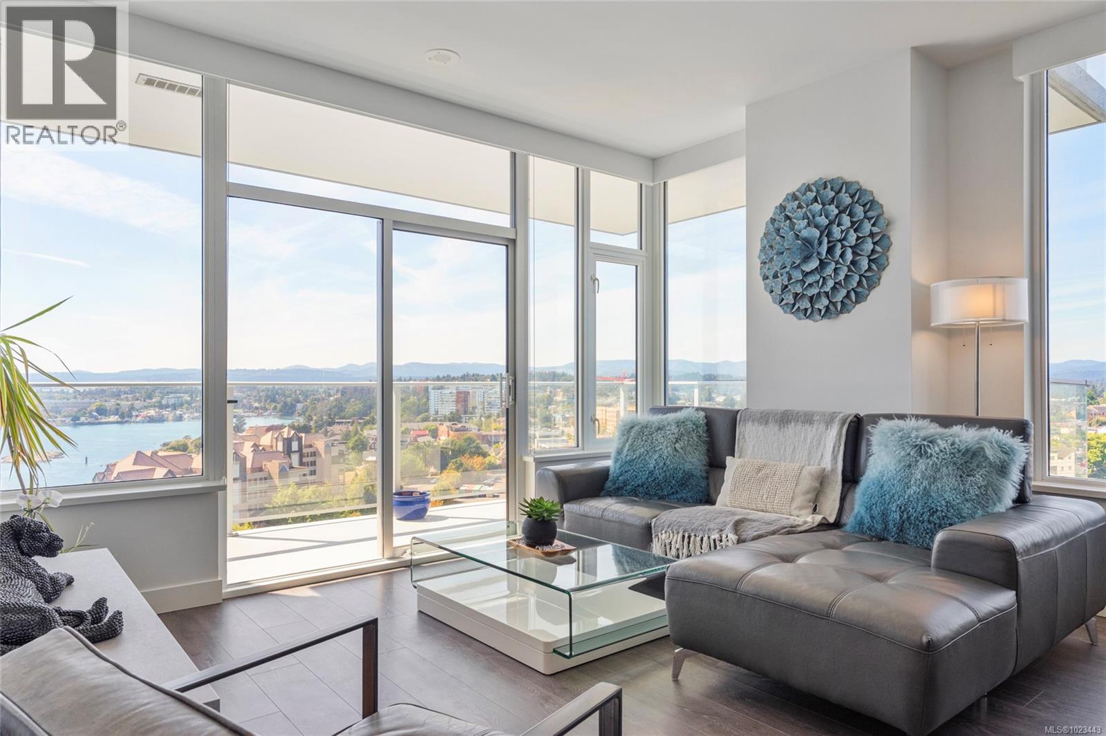 1203 60 Saghalie Road, Victoria