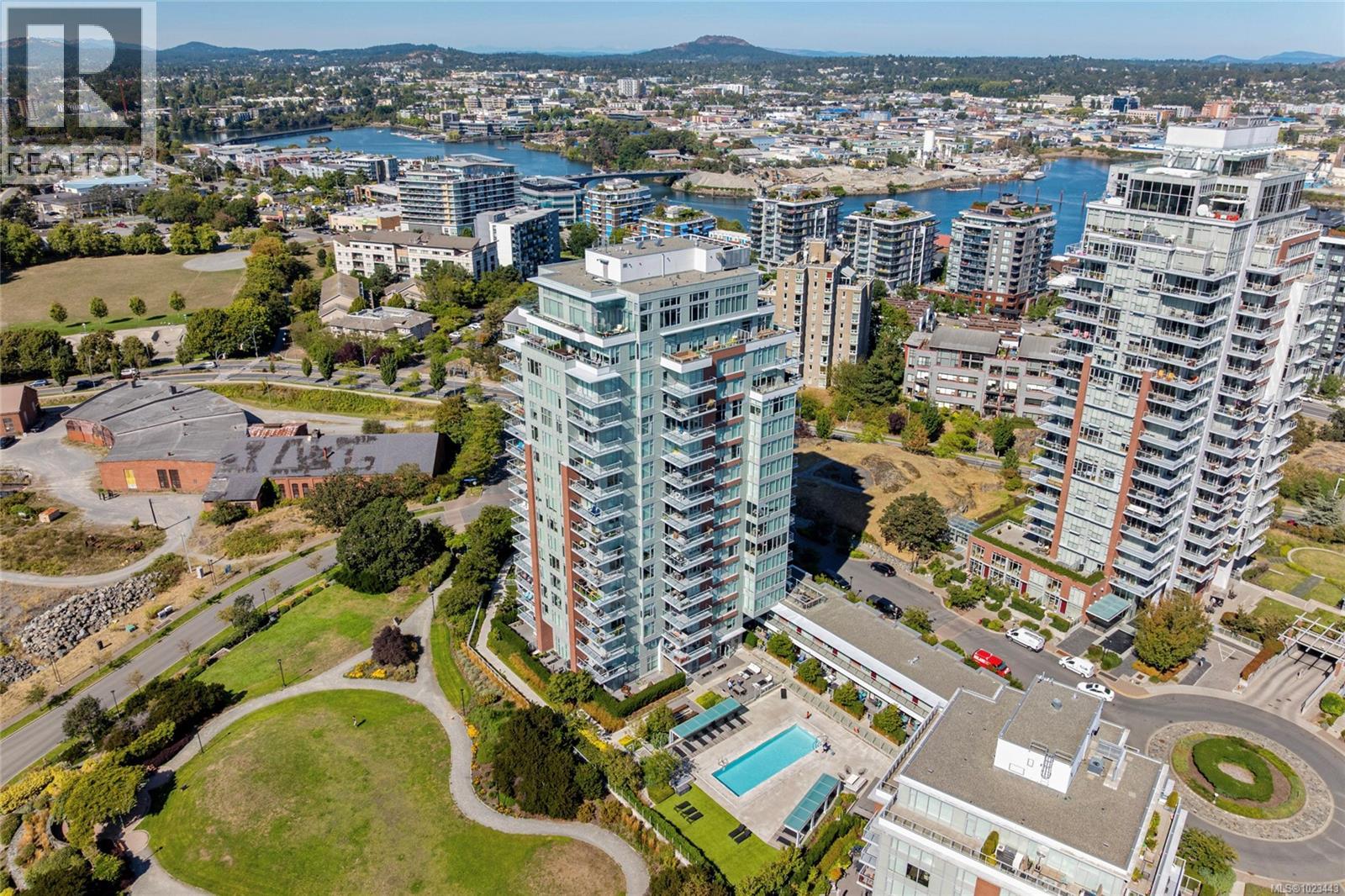 1203 60 Saghalie Road, Victoria