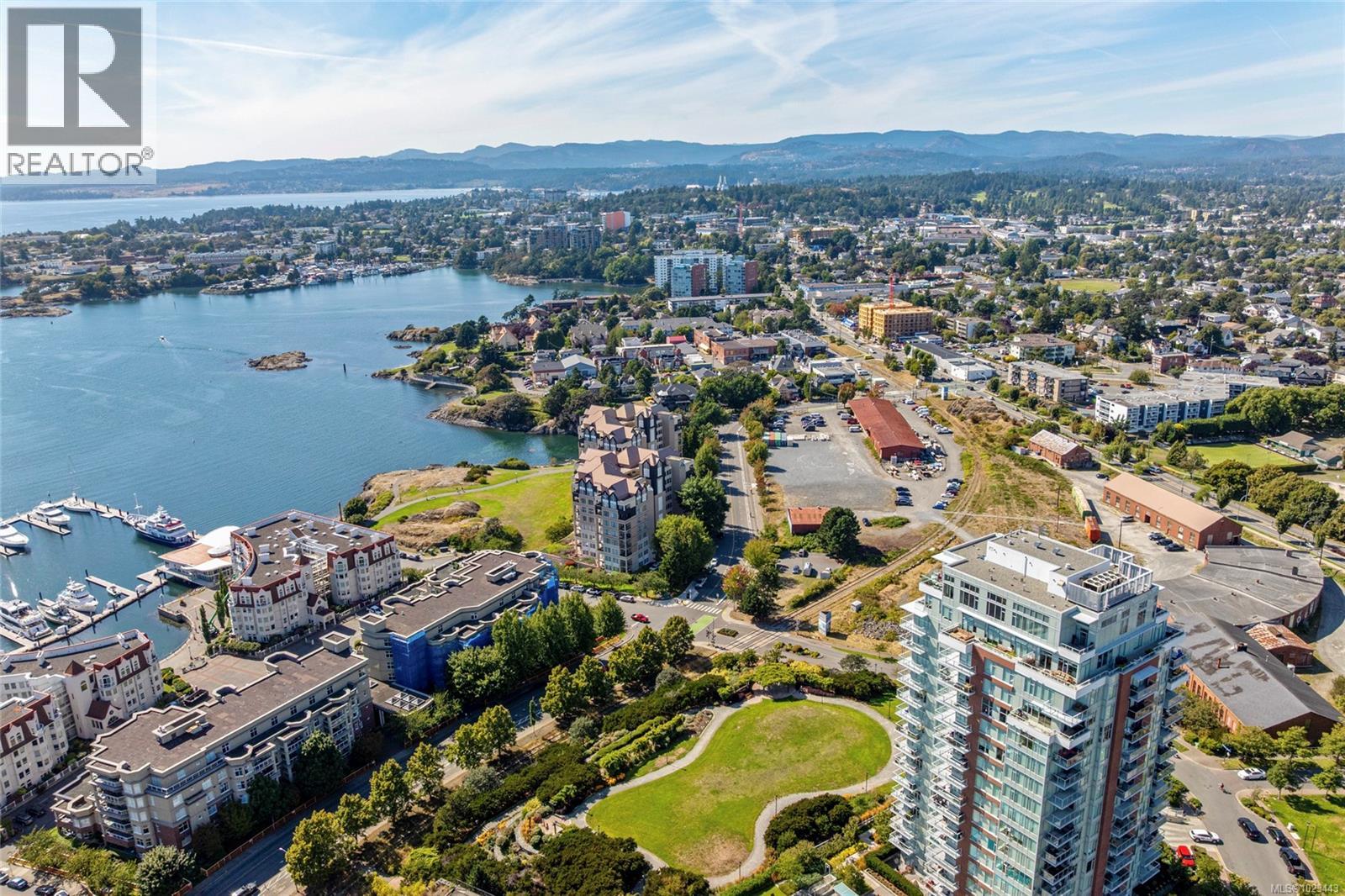 1203 60 Saghalie Road, Victoria