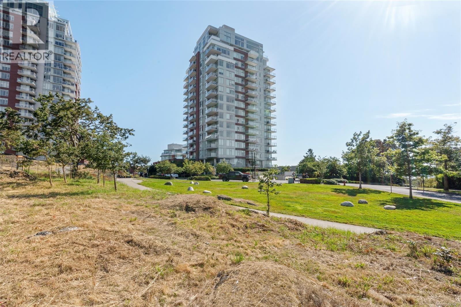 1203 60 Saghalie Road, Victoria