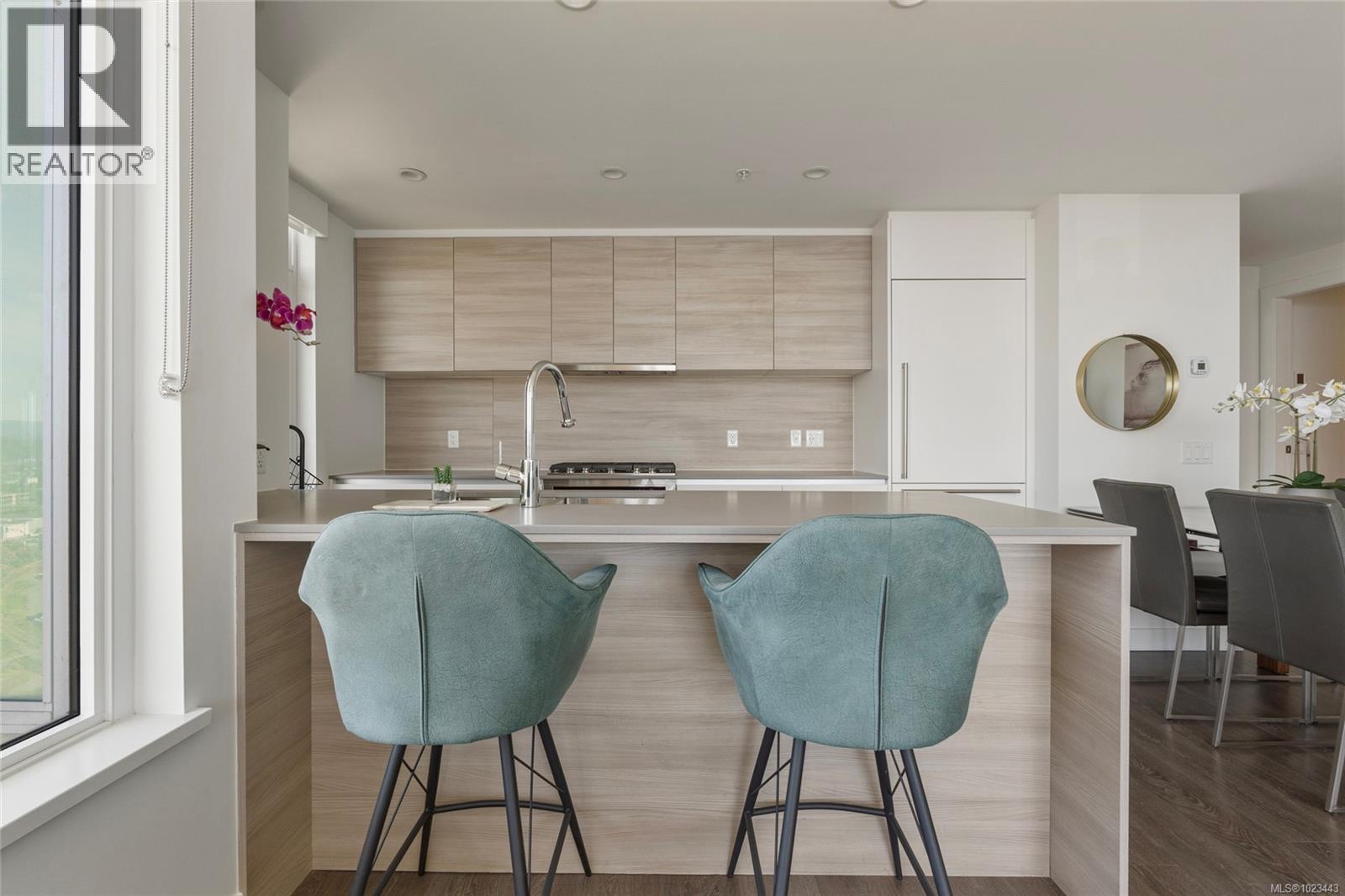 1203 60 Saghalie Road, Victoria