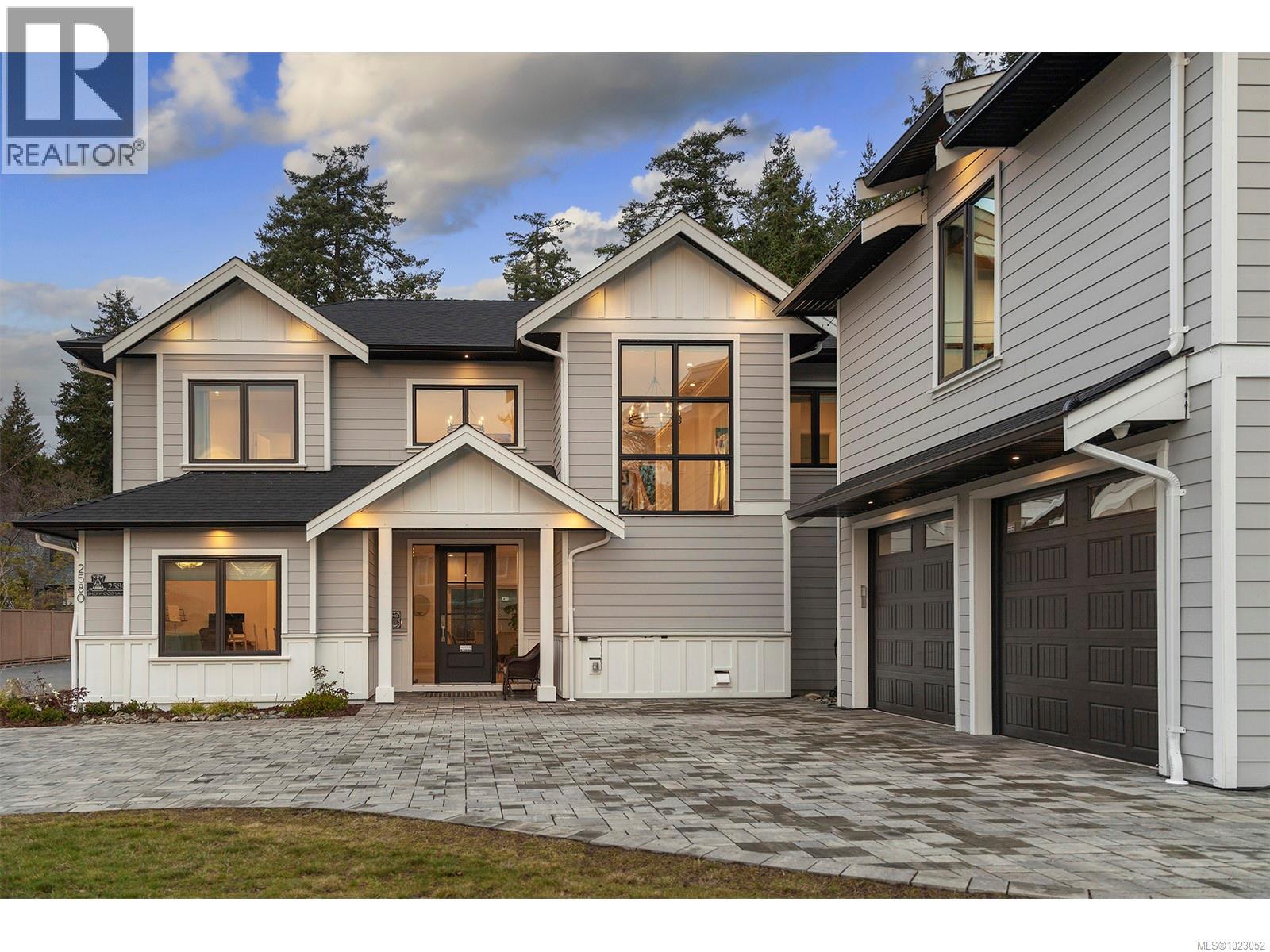  2580 Sherwood Lane, Saanich