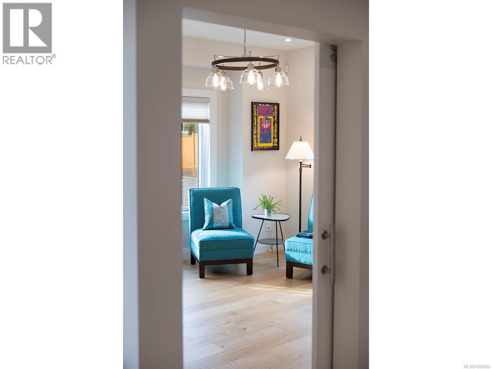  2580 Sherwood Lane, Saanich