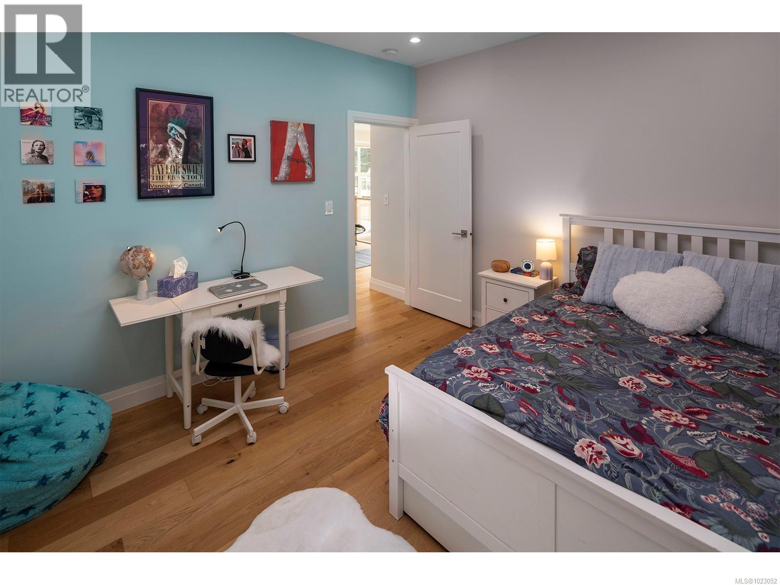  2580 Sherwood Lane, Saanich