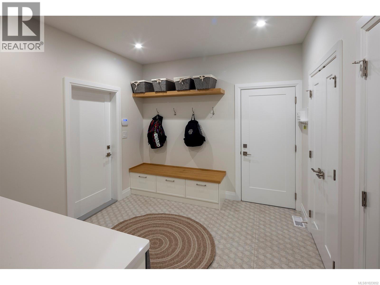  2580 Sherwood Lane, Saanich