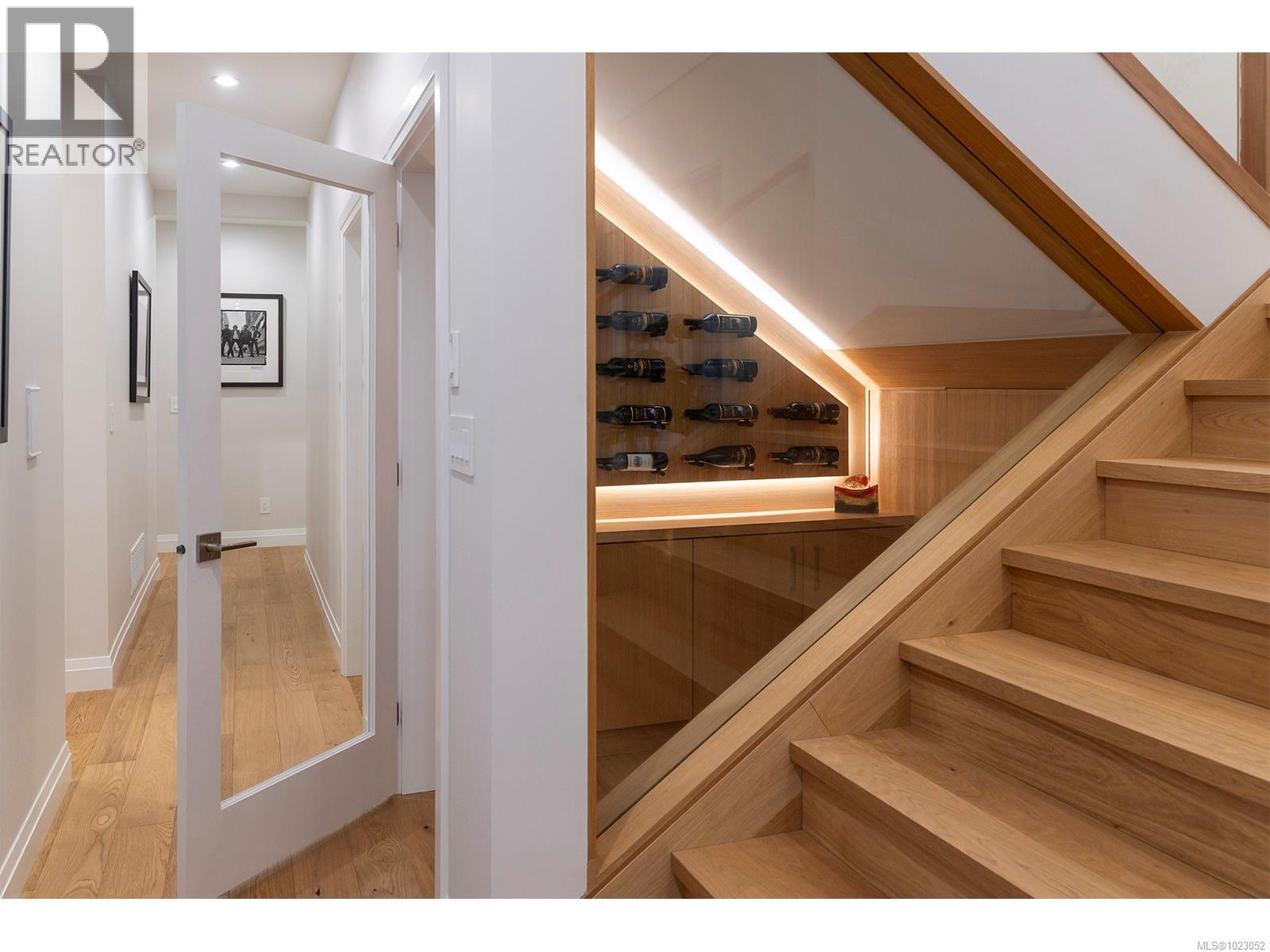  2580 Sherwood Lane, Saanich