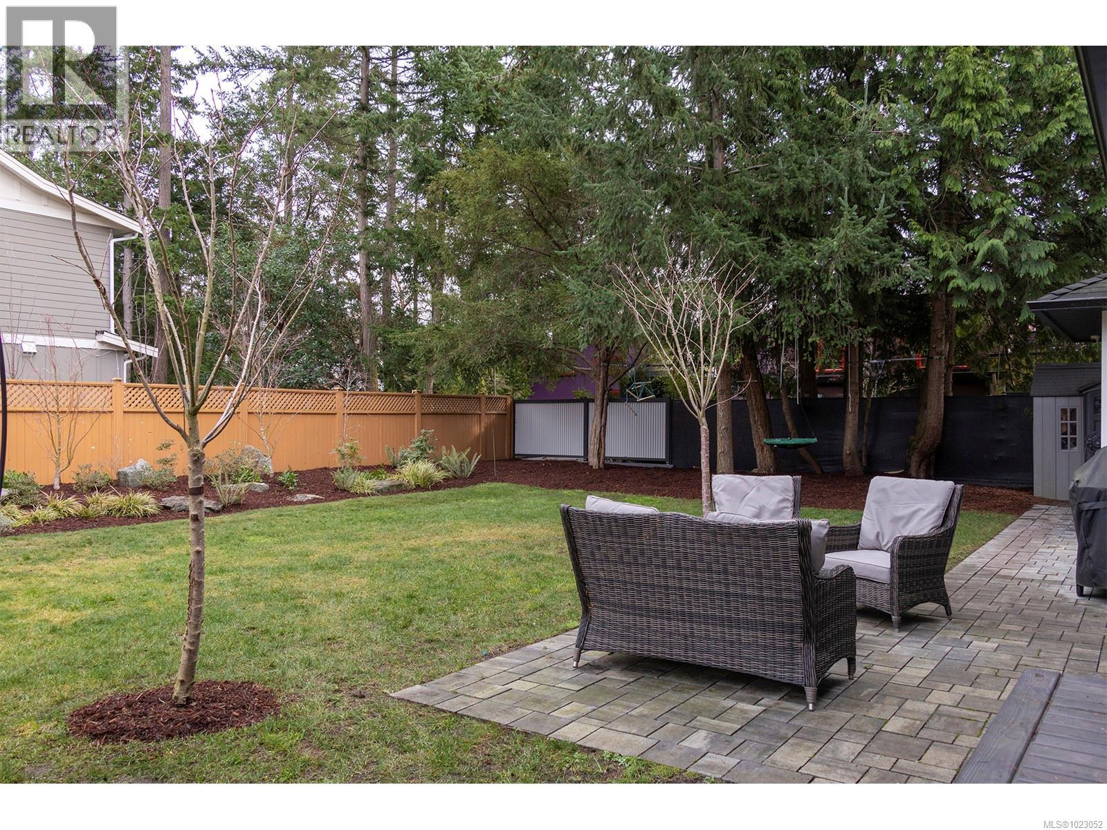  2580 Sherwood Lane, Saanich