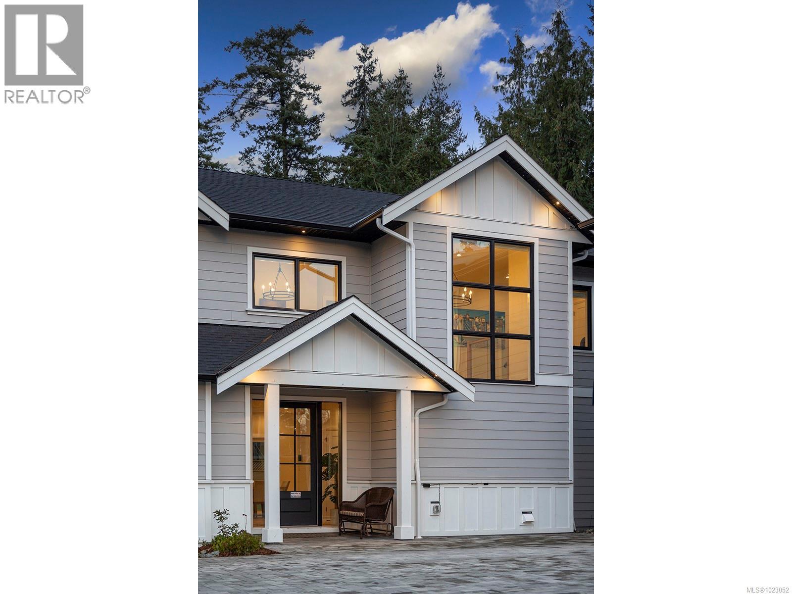  2580 Sherwood Lane, Saanich