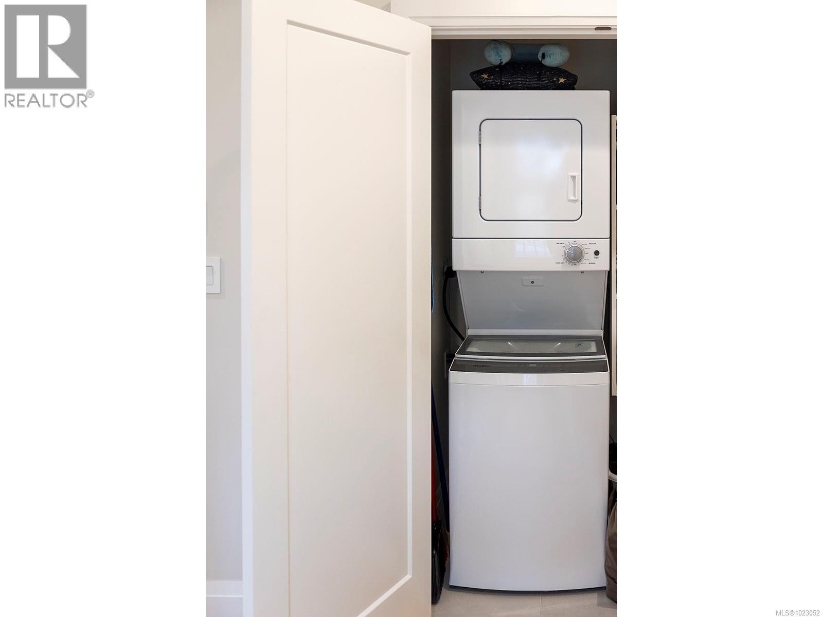  2580 Sherwood Lane, Saanich