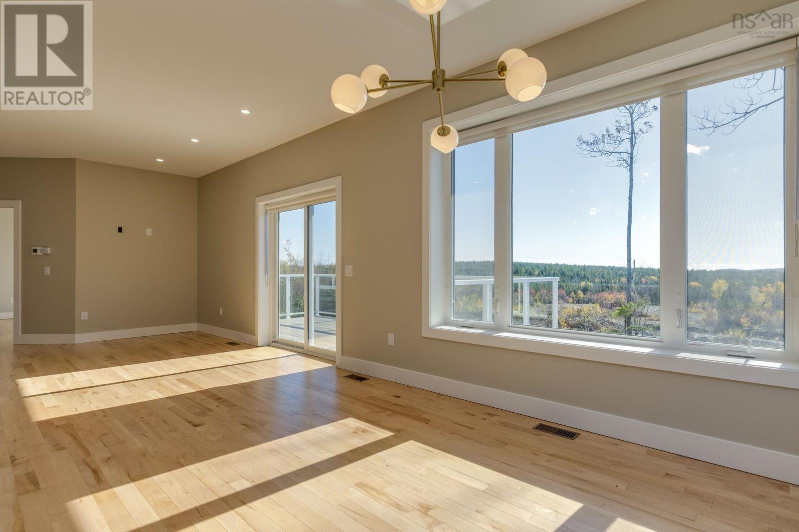 Property 16 of 44 of 61 Highland Drive