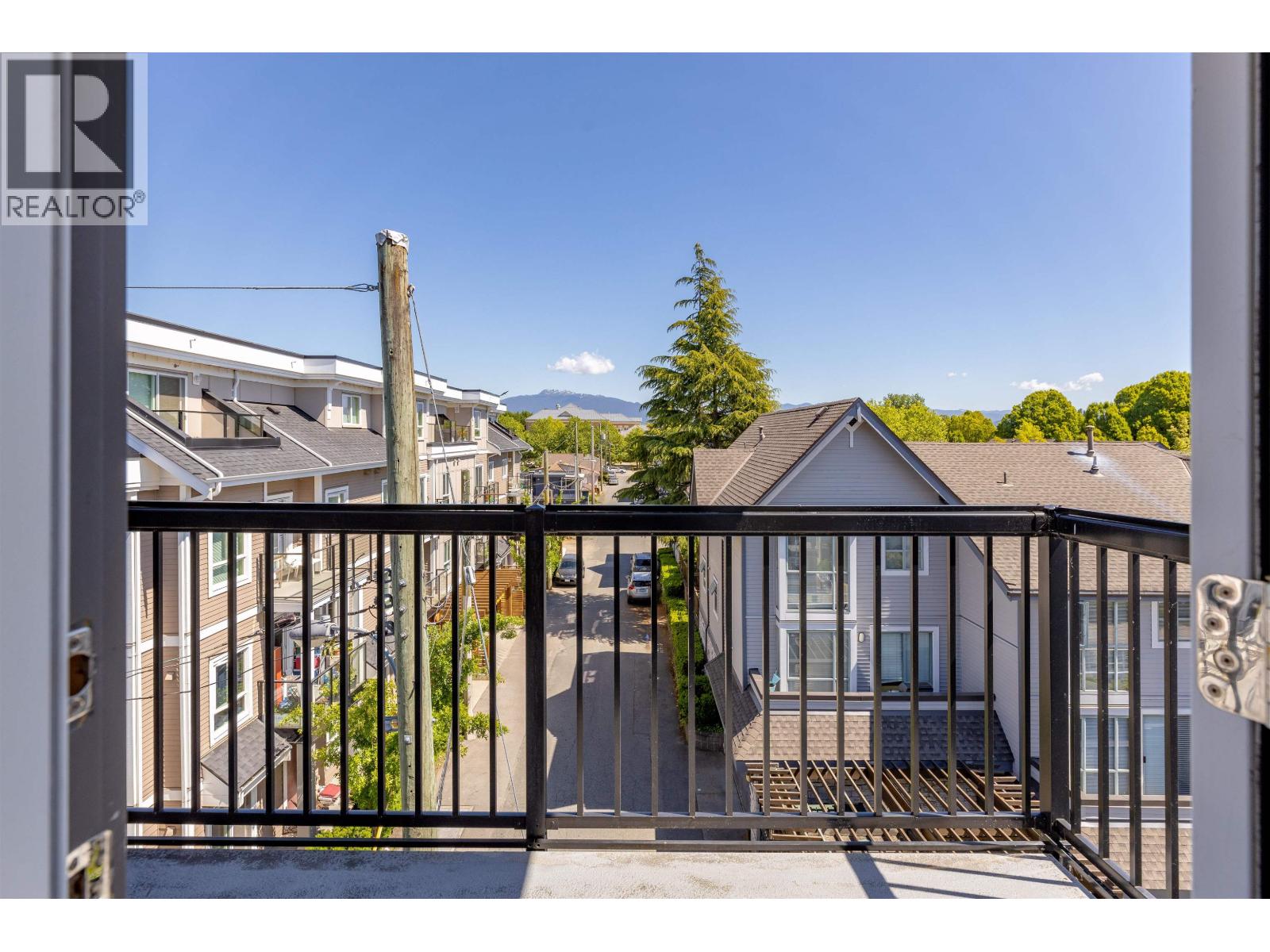 House in Vancouver - Image 16