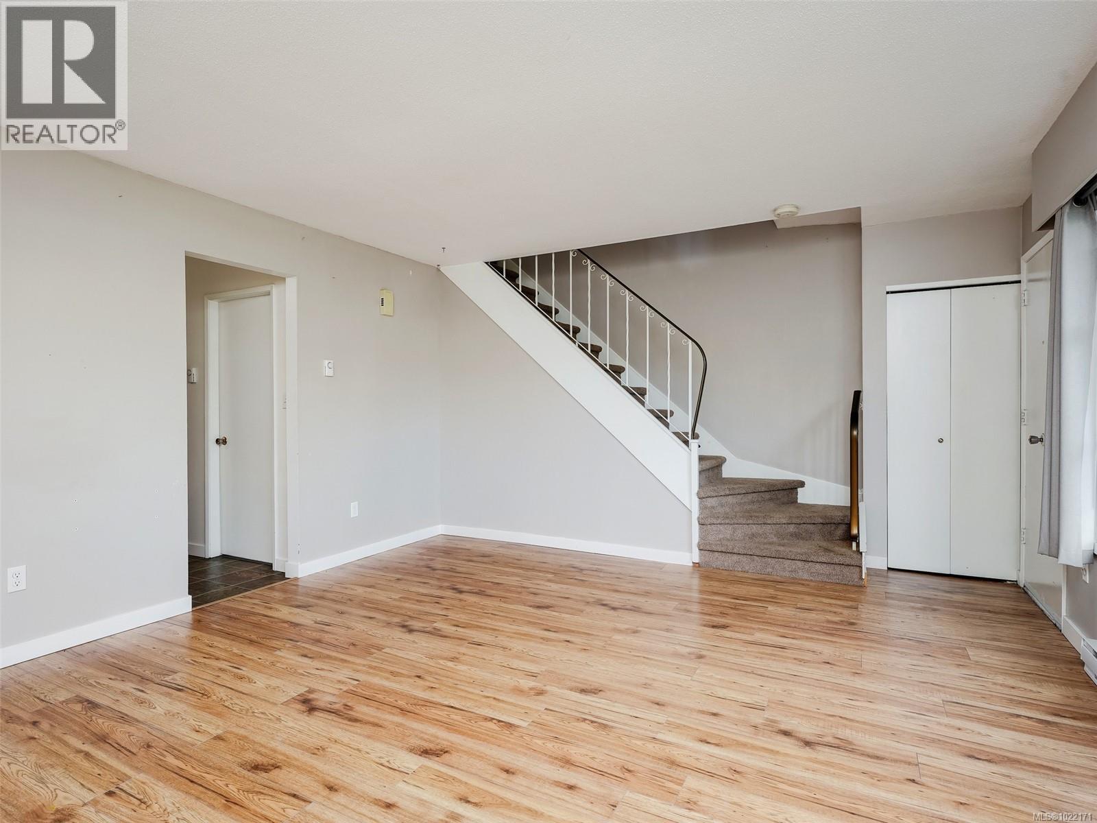 A & B 1725 Feltham Road, Saanich