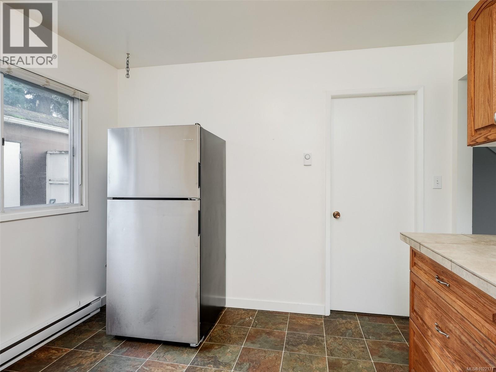 A & B 1725 Feltham Road, Saanich