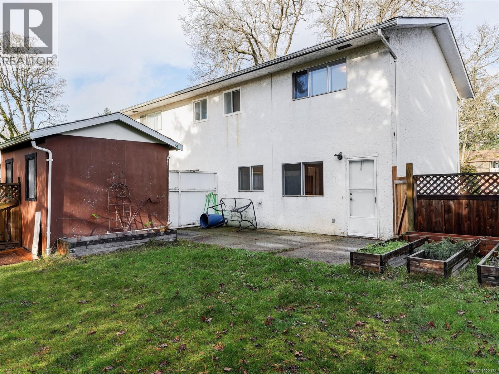 A & B 1725 Feltham Road, Saanich